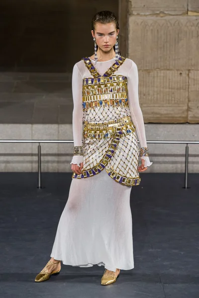 Look 62